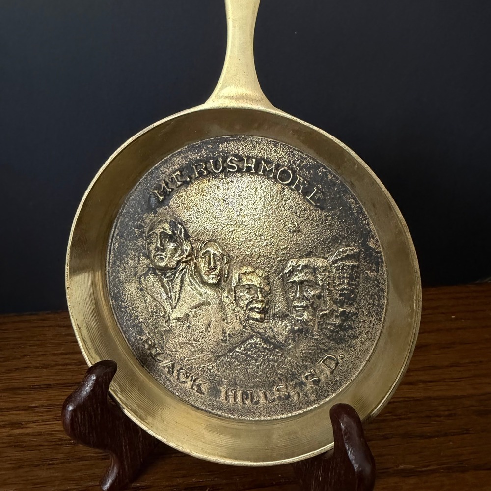 Vintage Brass Mt Rushmore‎ Black Hills SD Brass Trinket Dish Souvenir 6.5"